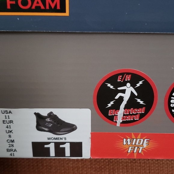 Sketchers non slip work shoe - Picture 3 of 3